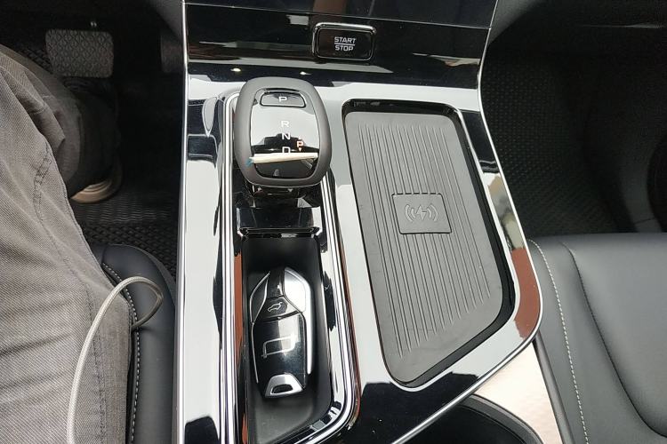 Used Bestune T90 2025 Dragon Edition 1.5T Enjoyment Model Gear Lever