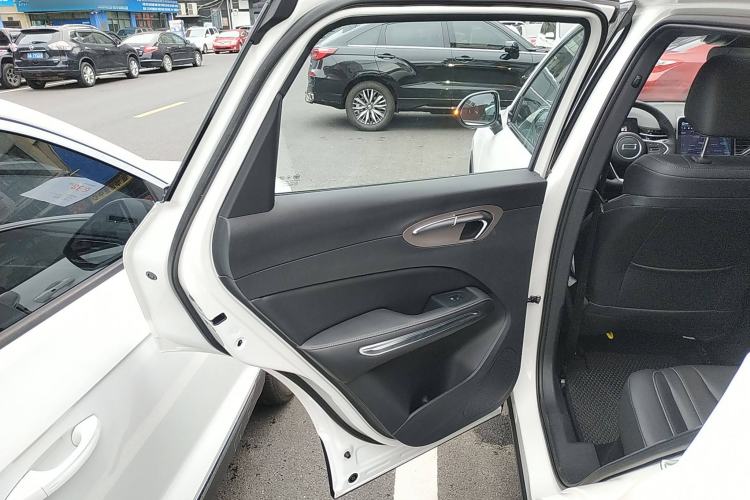 Used Bestune T90 2025 Dragon Edition 1.5T Enjoyment Model Interior 8