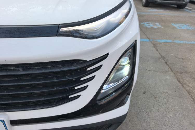 Used Bestune T90 2025 Dragon Edition 1.5T Enjoyment Model Left Front Headlight