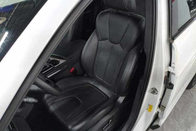 Used Bestune T90 2025 Dragon Edition 1.5T Comfort Model Left Front Seat