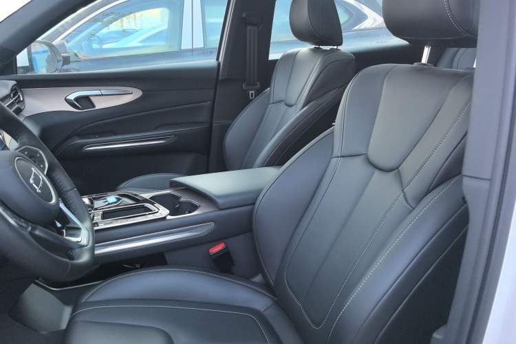 Used Bestune T90 2025 Dragon Edition 1.5T Enjoyment Model Left Front Seat