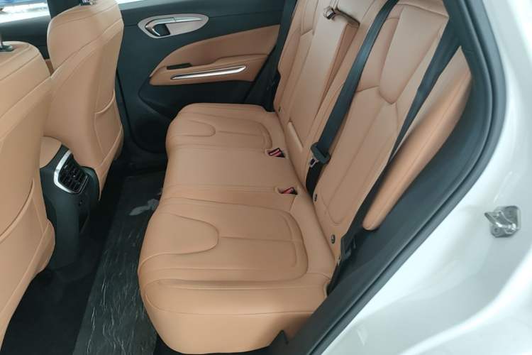 Used Bestune T90 2025 Dragon Edition 1.5T Enjoyment Model Left Rear Seat
