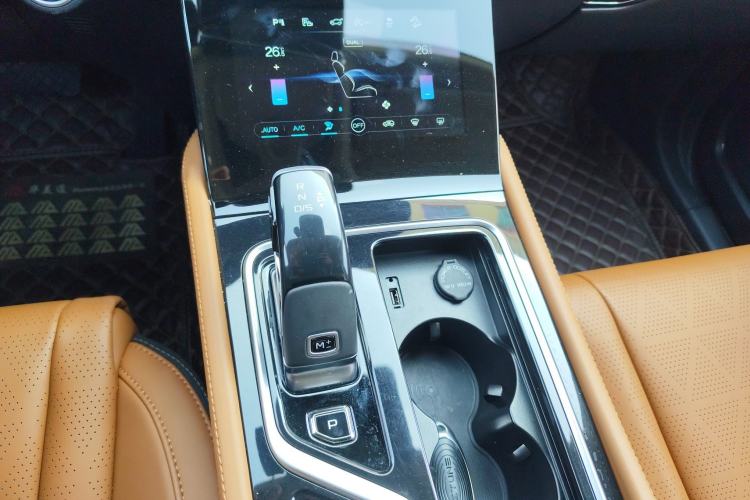 Used Bestune T99 2021 20TD Automatic Long Wheelbase Gear Lever