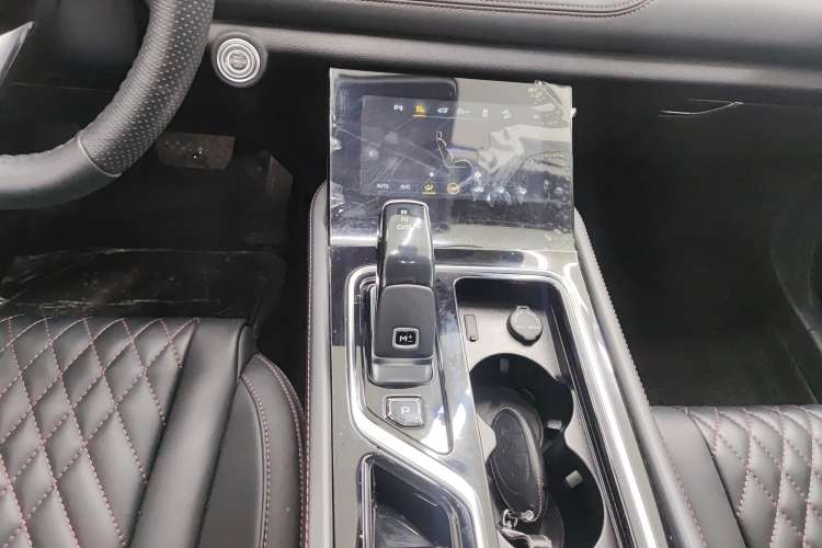 Used Bestune T99 2020 20TD Automatic Premium Edition Gear Lever