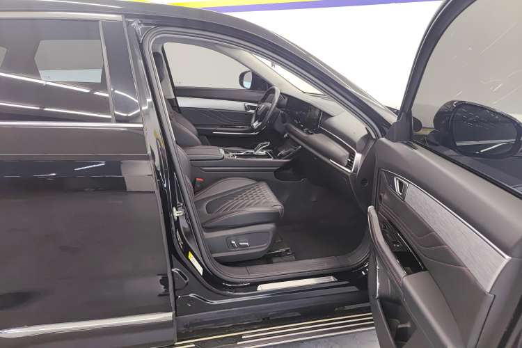 Used Bestune T99 2020 20TD Automatic Premium Edition Right Front Seat