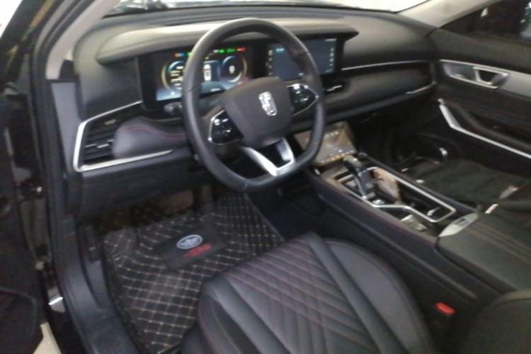 Used Bestune T99 2020 20TD Automatic Premium Edition Center Console