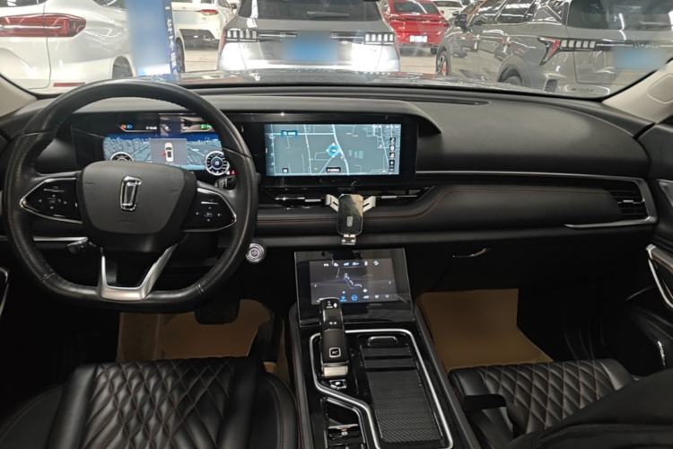 Used Bestune T99 2020 20TD Automatic Premium Edition Center Console