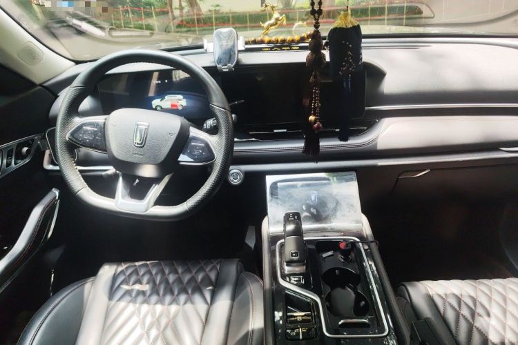 Used Bestune T99 2020 20TD Automatic Premium Edition Center Console