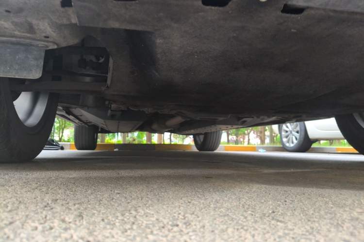 Used Bestune T99 2020 20TD Automatic Premium Edition Chassis Front Right