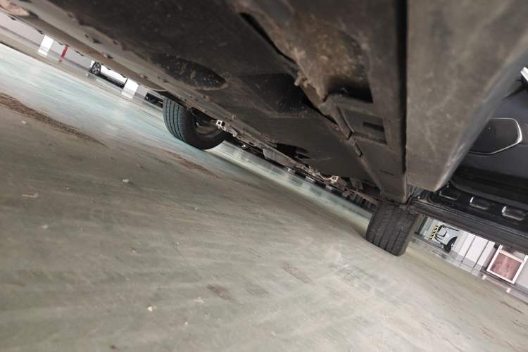 Used Bestune T99 2020 20TD Automatic Premium Edition Chassis Rear Right