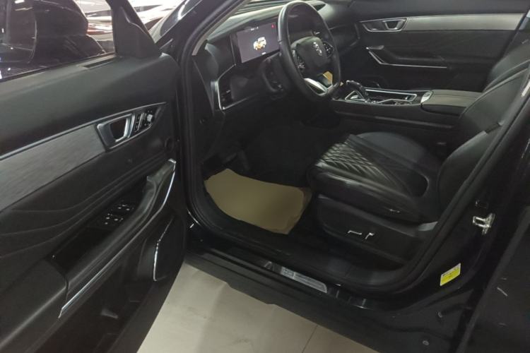 Used Bestune T99 2020 20TD Automatic Premium Edition Driver Seat