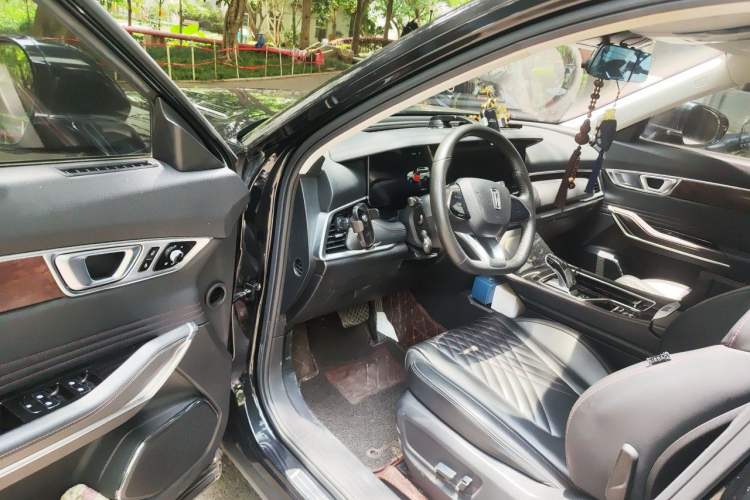 Used Bestune T99 2020 20TD Automatic Premium Edition Driver Seat