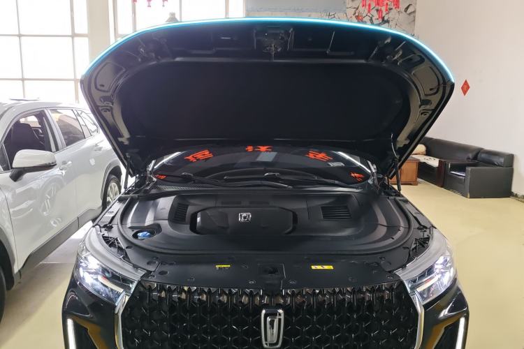 Used Bestune T99 2020 20TD Automatic Premium Edition Engine Bay
