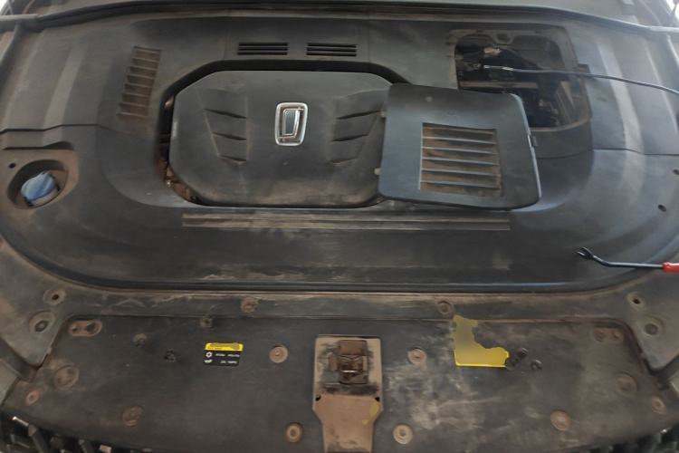 Used Bestune T99 2020 20TD Automatic Premium Edition Engine Bay