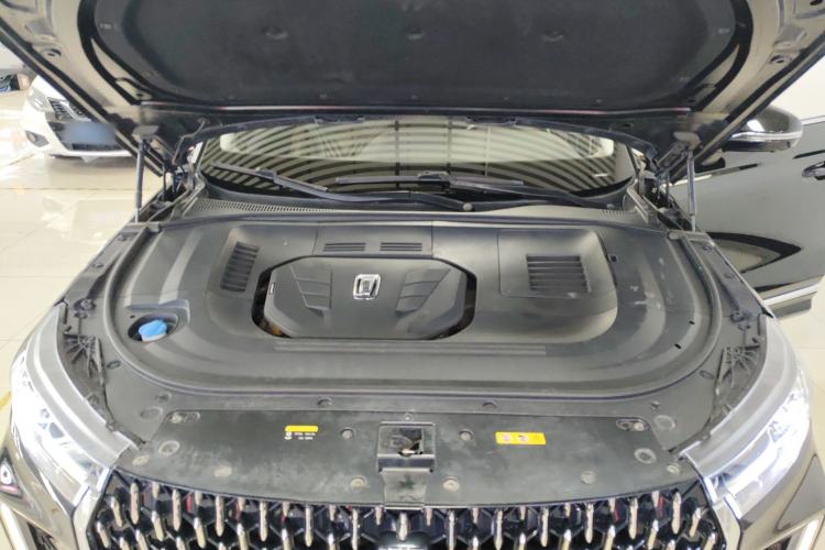 Used Bestune T99 2020 20TD Automatic Premium Edition Engine Bay