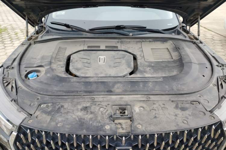 Used Bestune T99 2020 20TD Automatic Premium Edition Engine Bay