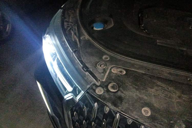 Used Bestune T99 2020 20TD Automatic Premium Edition Engine Bay Right