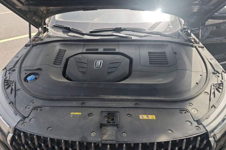 Used Bestune T99 2020 20TD Automatic Premium Edition Engine Bay
