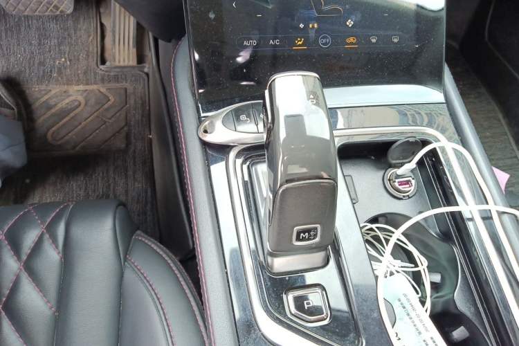Used Bestune T99 2020 20TD Automatic Sport Premium Edition Gear Lever