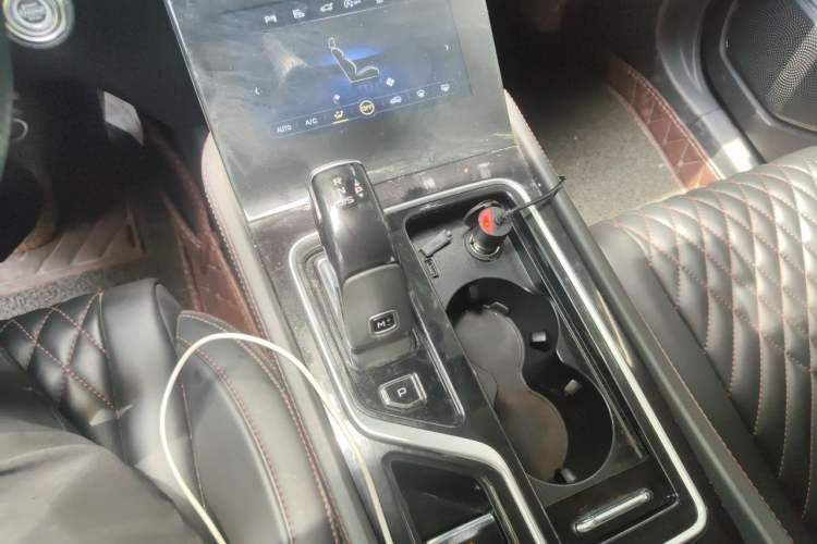 Used Bestune T99 2020 20TD Automatic Premium Edition Gear Lever