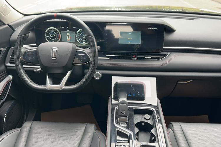 Used Bestune T99 2020 20TD Automatic Sport Premium Edition Interior 9