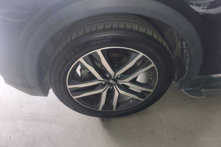 Used Bestune T99 2020 20TD Automatic Luxury Edition Left Front Wheel Hub