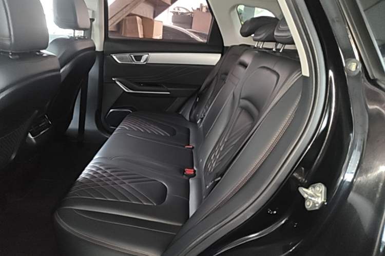 Used Bestune T99 2020 20TD Automatic Luxury Edition Left Rear Seat