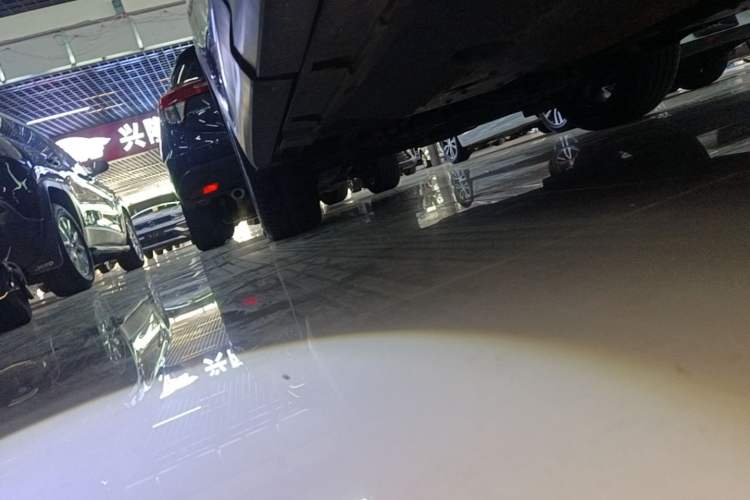 Used Bestune T99 2020 20TD Automatic Premium Edition Left Side Sill
