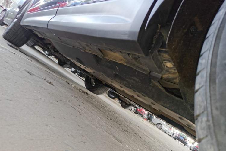 Used Bestune T99 2020 20TD Automatic Premium Edition Left Side Sill