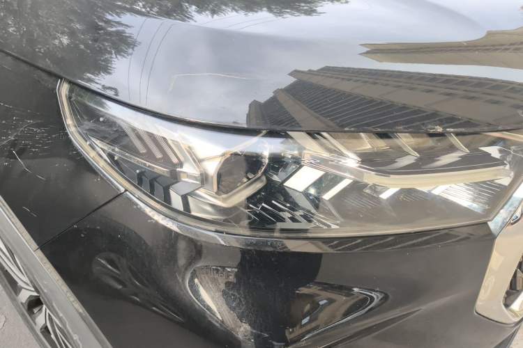 Used Bestune T99 2020 20TD Automatic Premium Edition Right Front Headlight