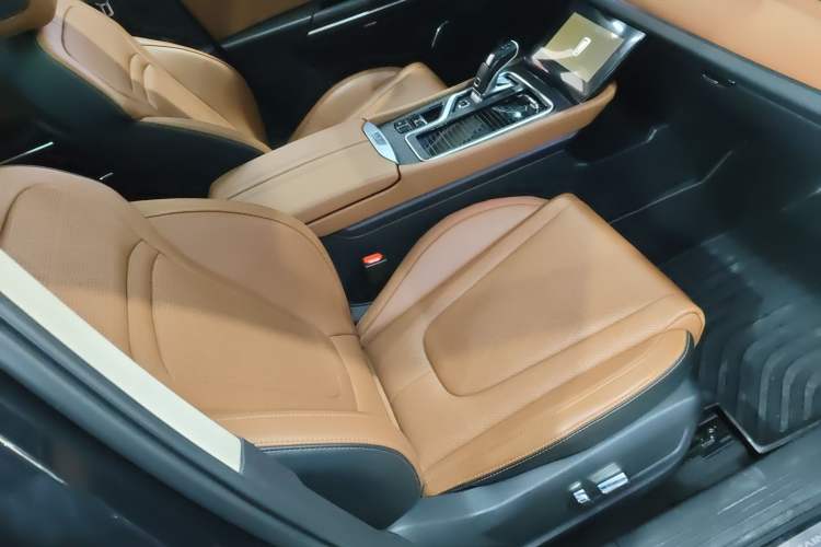 Used Bestune T99 2020 20TD Automatic Premium Edition Right Front Seat