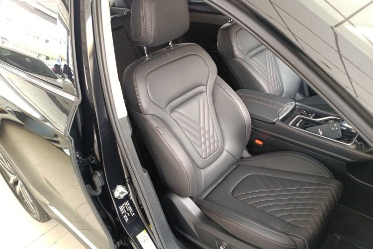 Used Bestune T99 2020 20TD Automatic Premium Edition Right Front Seat
