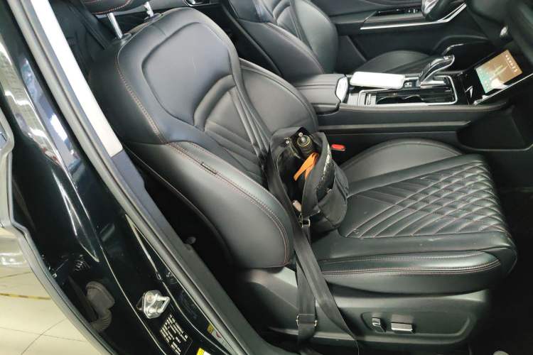 Used Bestune T99 2020 20TD Automatic Premium Edition Right Front Seat