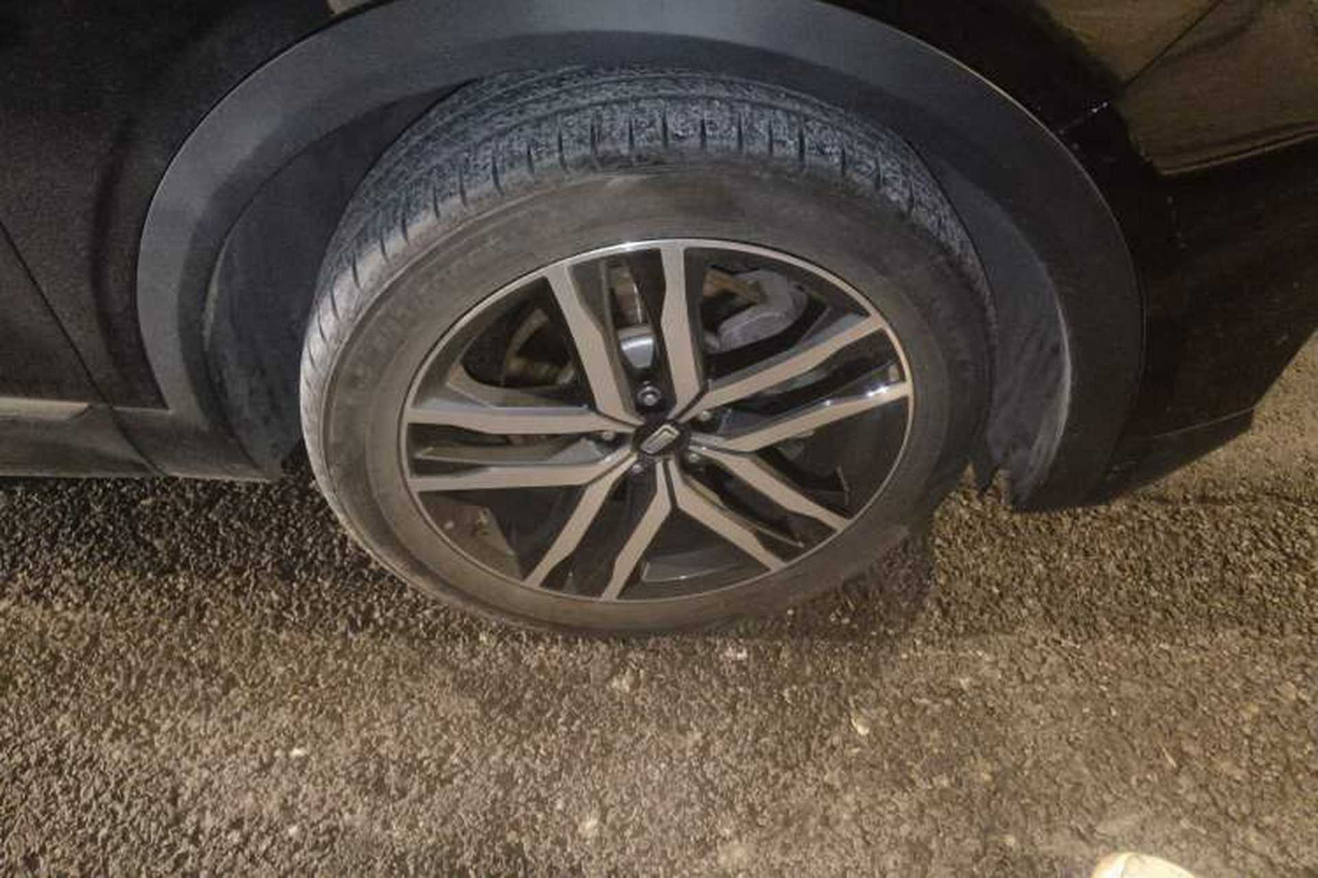 Used Bestune T99 2020 20TD Automatic Prestige Edition Right Front Wheel Hub
