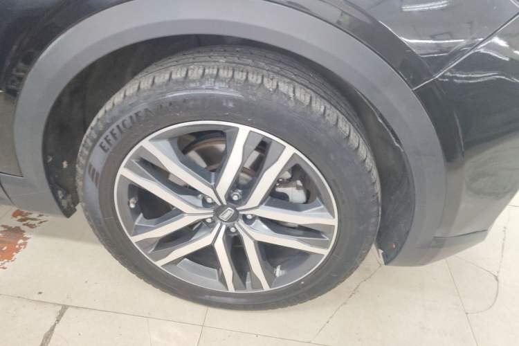 Used Bestune T99 2020 20TD Automatic Luxury Edition Right Front Wheel Hub