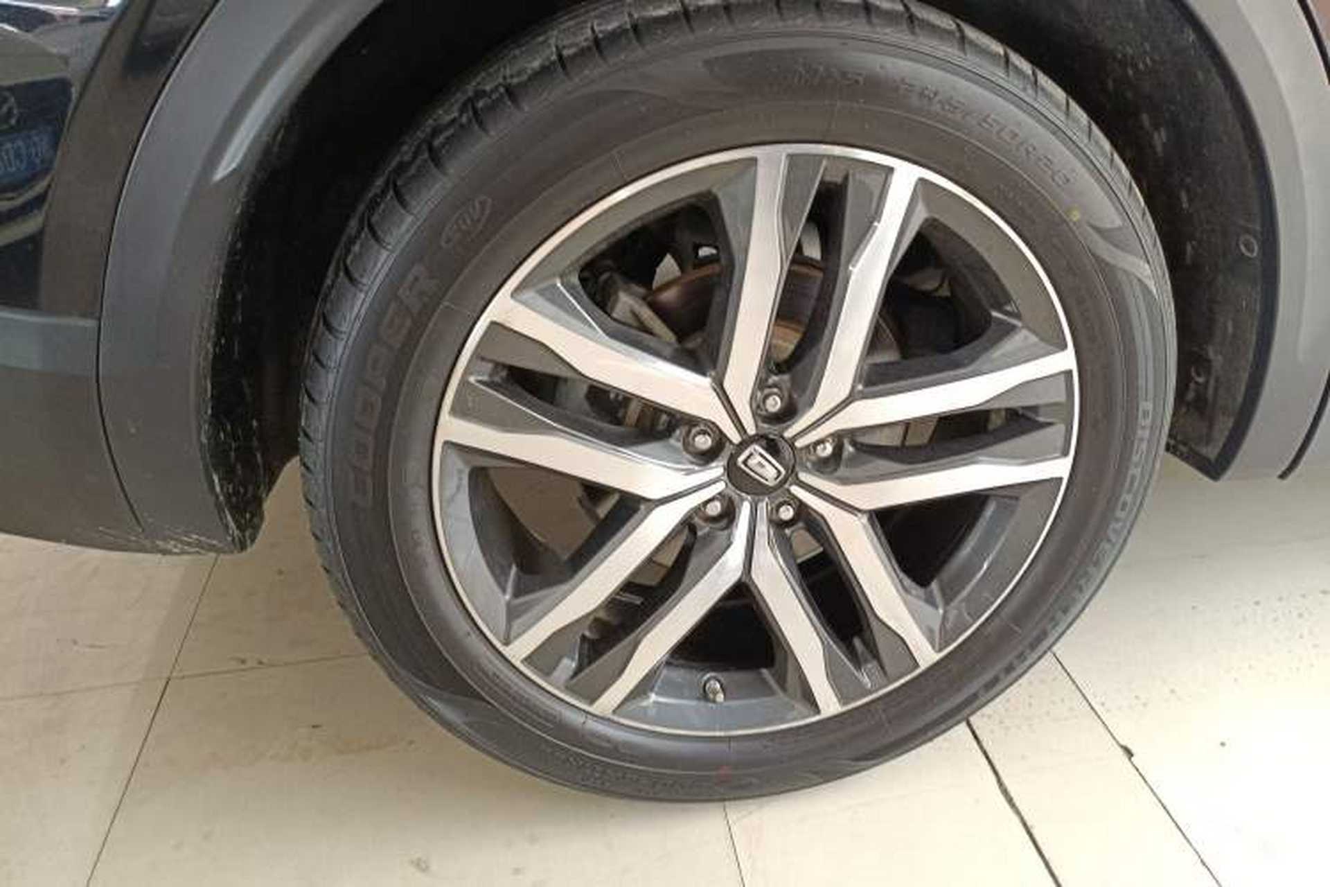Used Bestune T99 2020 20TD Automatic Premium Edition Right Rear Wheel Hub
