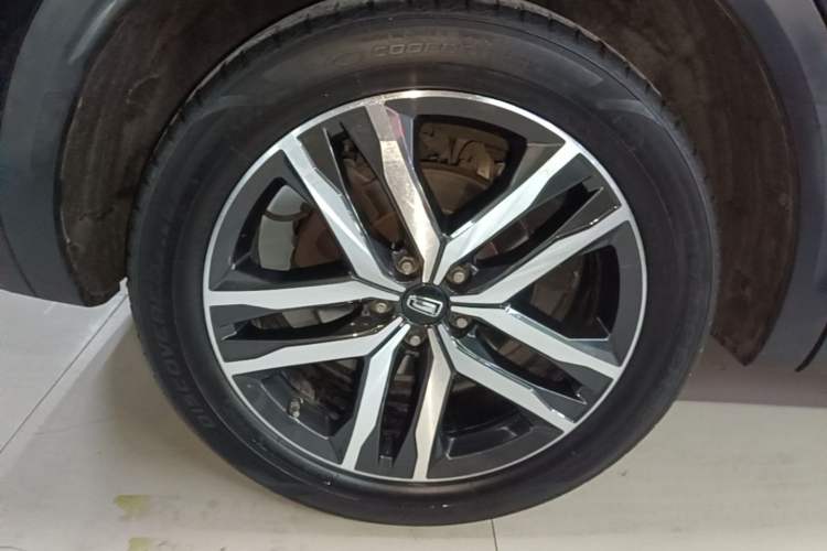 Used Bestune T99 2020 20TD Automatic Premium Edition Right Rear Wheel Hub