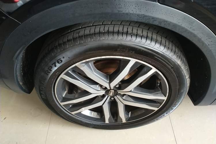 Used Bestune T99 2020 20TD Automatic Premium Edition Right Rear Wheel Hub