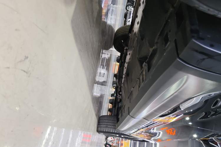 Used Bestune T99 2020 20TD Automatic Premium Edition Right Side Sill