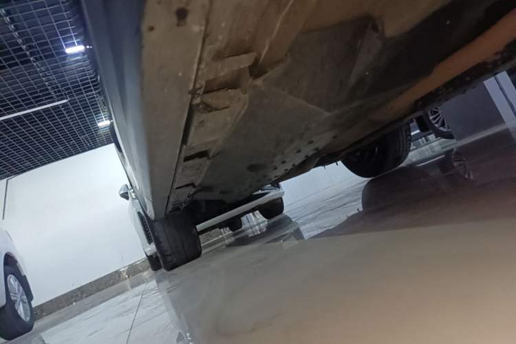 Used Bestune T99 2020 20TD Automatic Premium Edition Right Side Sill