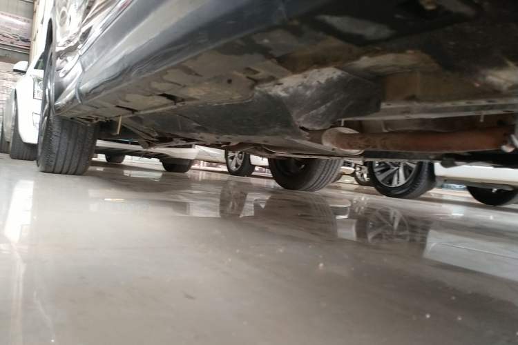 Used Bestune T99 2020 20TD Automatic Premium Edition Right Side Sill