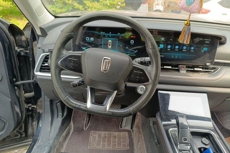 Used Bestune T99 2020 20TD Automatic Premium Edition Steering Wheel
