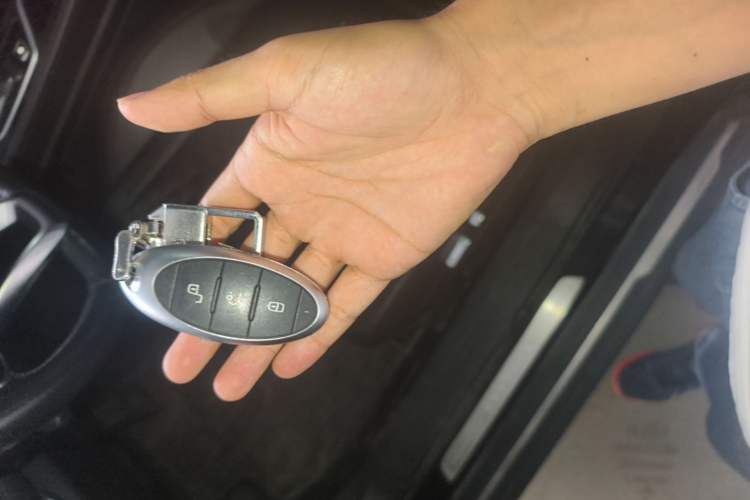Used Bestune T99 2020 20TD Automatic Luxury Edition Vehicle Key