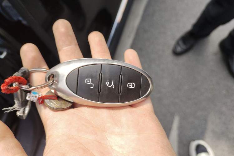 Used Bestune T99 2020 20TD Automatic Premium Edition Vehicle Key
