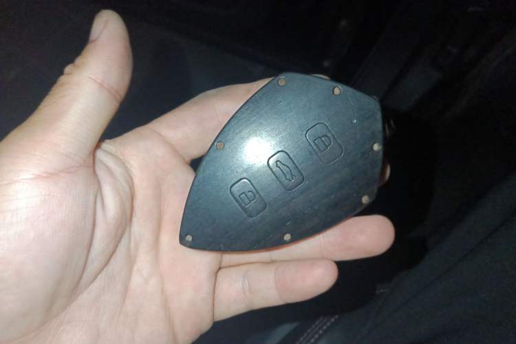 Used Bestune T99 2020 20TD Automatic Premium Edition Vehicle Key