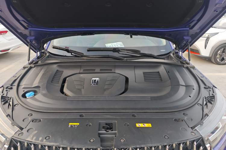 Used Bestune T99 2020 20TD Automatic Premium Edition Engine Bay