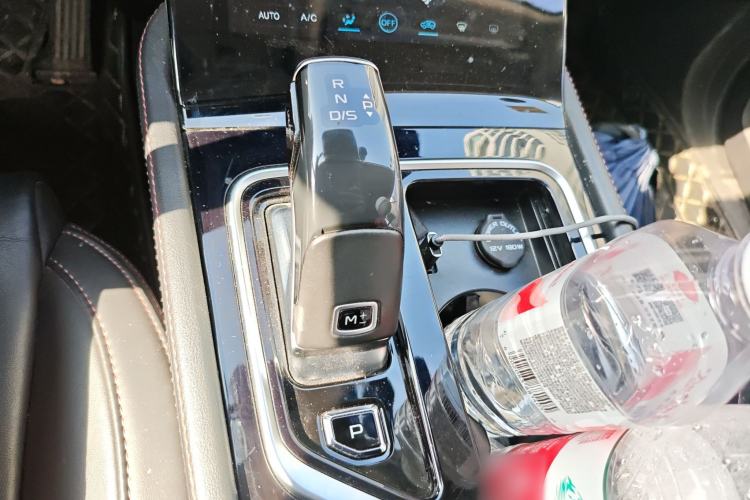Used Bestune T99 2020 20TD Automatic Prestige Edition Gear Lever