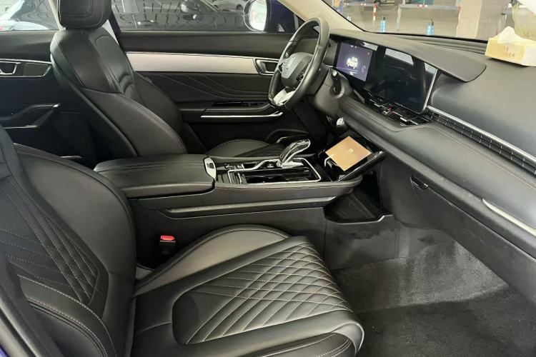 Used Bestune T99 2020 20TD Automatic Premium Edition Interior 8