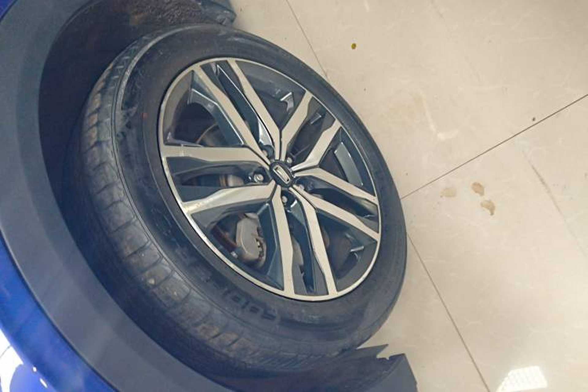 Used Bestune T99 2020 20TD Automatic Premium Edition Left Front Wheel Hub