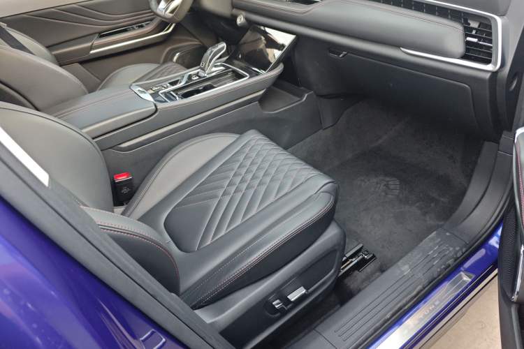 Used Bestune T99 2020 20TD Automatic Premium Edition Right Front Seat